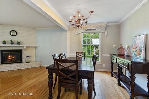 600 Chestnut Ct, Algonquin, IL 60102 photo 5