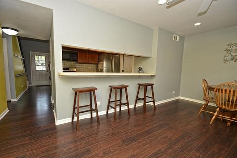 2785 White Barn Rd, Aurora, IL 60502 photo 12