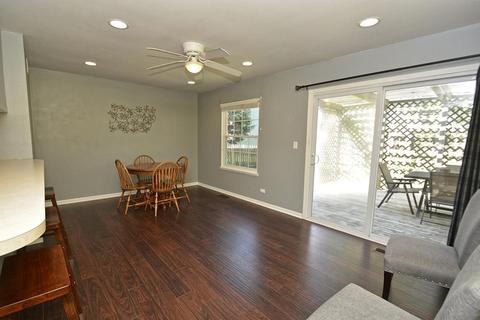 2785 White Barn Rd, Aurora, IL 60502 photo 9