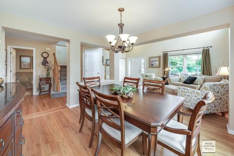 2548 Wydown Ln, Aurora, IL 60502 photo 15