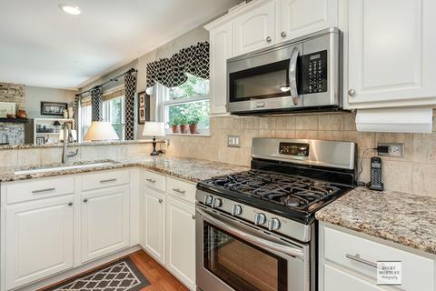 2548 Wydown Ln, Aurora, IL 60502 photo 11