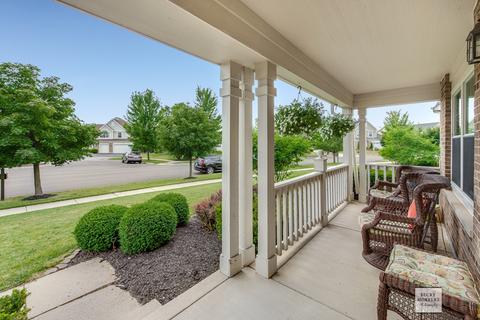 2548 Wydown Ln, Aurora, IL 60502 photo 2