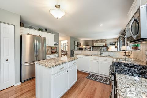 2548 Wydown Ln, Aurora, IL 60502 photo 10