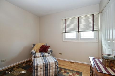 1075 Hassell Rd, Hoffman Estates, IL 60169 photo 14