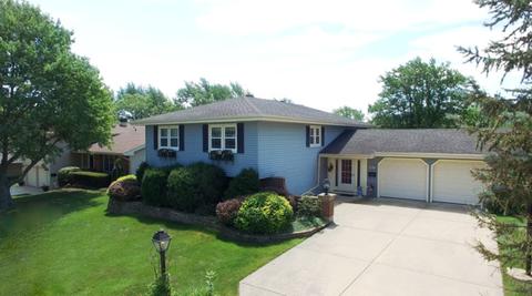 1075 Hassell Rd, Hoffman Estates, IL 60169 photo 24