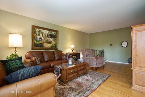 1075 Hassell Rd, Hoffman Estates, IL 60169 photo 4