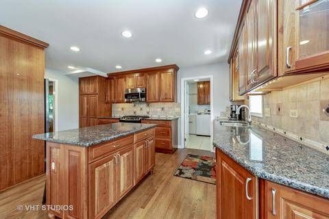 2810 Mill Creek Ln, Rolling Meadows, IL 60008 photo 8