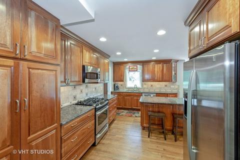 2810 Mill Creek Ln, Rolling Meadows, IL 60008 photo 7