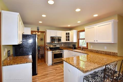 41 W570 Silvana Dr, Elgin, IL 60124 photo 9