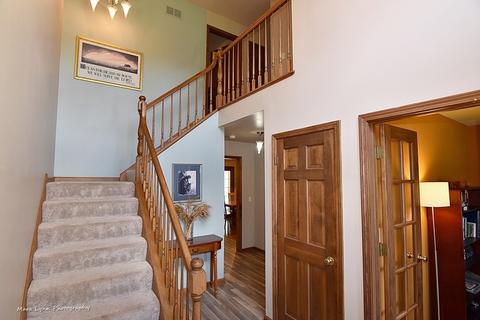 41 W570 Silvana Dr, Elgin, IL 60124 photo 3