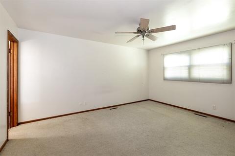 1222 Surrey Ct, Algonquin, IL 60102 photo 13