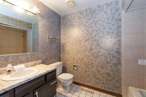 1222 Surrey Ct, Algonquin, IL 60102 photo 21
