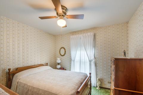 785 Donna Ave, Aurora, IL 60505 photo 9