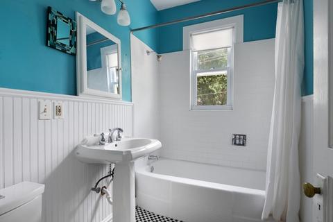 423 Greenleaf St, Evanston, IL 60202 photo 14