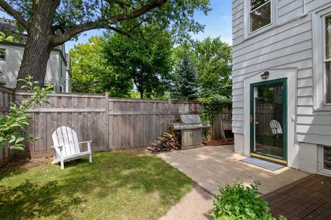 423 Greenleaf St, Evanston, IL 60202 photo 27
