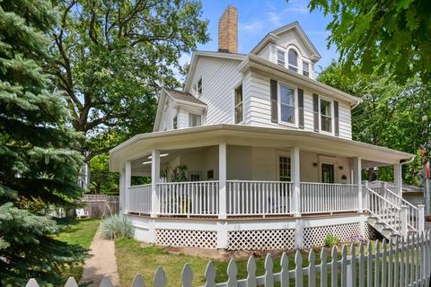423 Greenleaf St, Evanston, IL 60202 photo 1