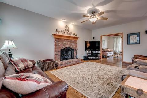 13201 Blackstone Ln, Plainfield, IL 60585 photo 9