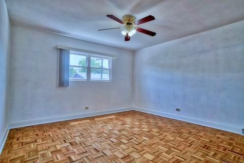 8929 Lyons St, Des Plaines, IL 60016 photo 12