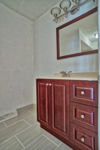 8929 Lyons St, Des Plaines, IL 60016 photo 16