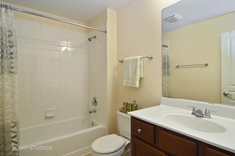 19 E Willow Rd, Wheeling, IL 60090 photo 12