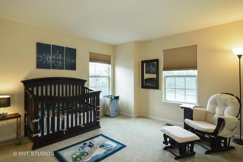 19 E Willow Rd, Wheeling, IL 60090 photo 11