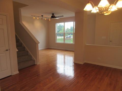 350 S Prospect Ave, Bartlett, IL 60103 photo 8