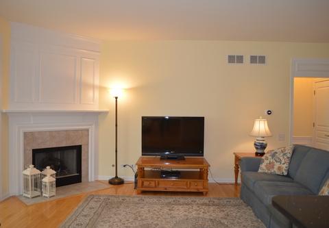 4161 Whitehall Ln, Algonquin, IL 60102 photo 9