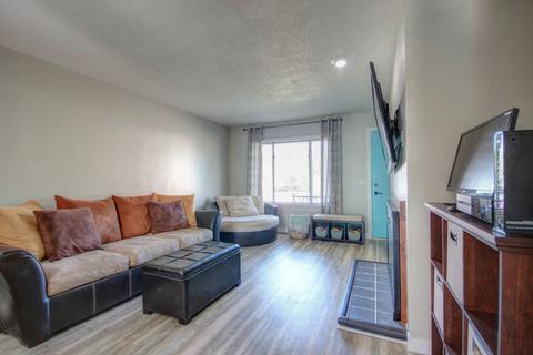 608 Compton Ave, Champaign, IL 61822 photo 4
