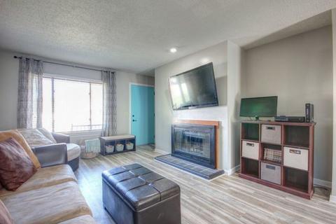 608 Compton Ave, Champaign, IL 61822 photo 3