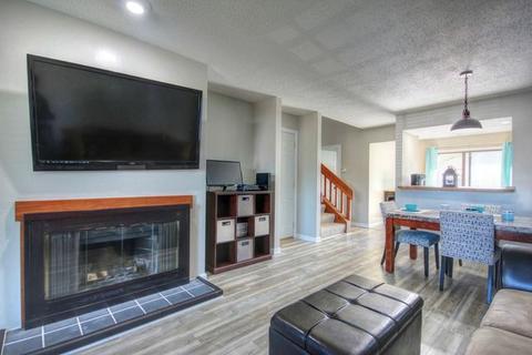 608 Compton Ave, Champaign, IL 61822 photo 8