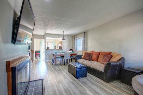 608 Compton Ave, Champaign, IL 61822 photo 5
