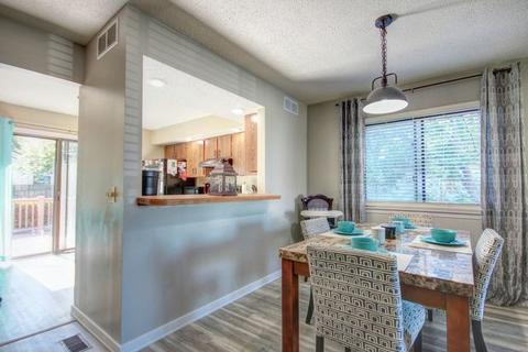 608 Compton Ave, Champaign, IL 61822 photo 6