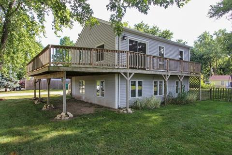 2014 Western Ave, Mchenry, IL 60050 photo 1