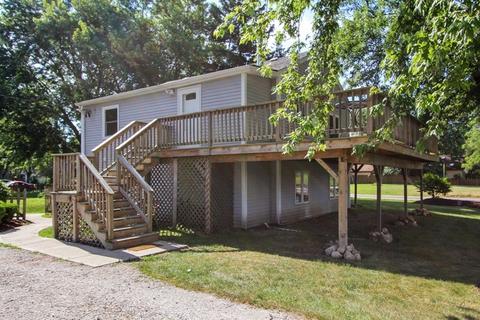 2014 Western Ave, Mchenry, IL 60050 photo 2