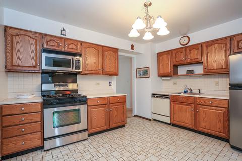 4020 Winston Dr, Hoffman Estates, IL 60192 photo 8