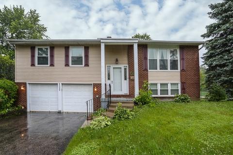 4020 Winston Dr, Hoffman Estates, IL 60192 photo 1