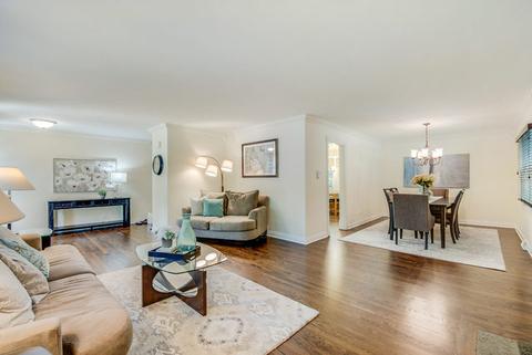 11 Maple Ln, Naperville, IL 60540 photo 7