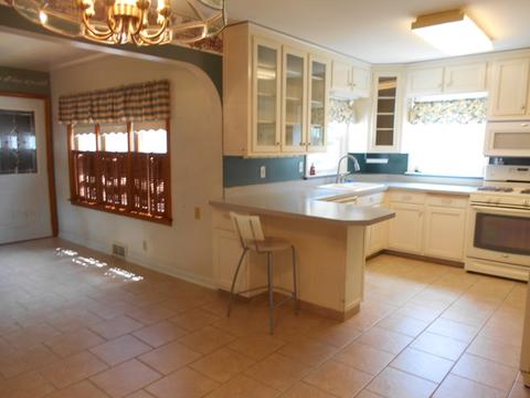 1154 S 8th Ave, Kankakee, IL 60901 photo 4