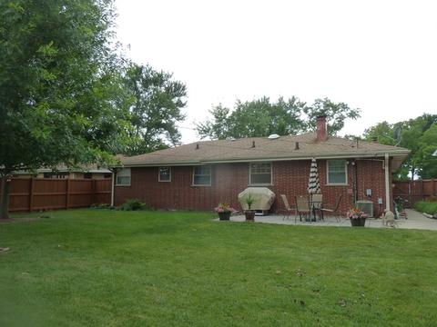 421 Deerpath Dr, Lindenhurst, IL 60046 photo 18
