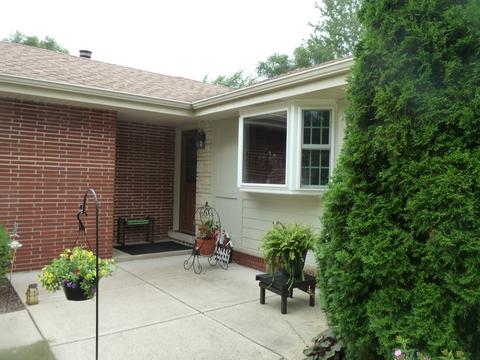 421 Deerpath Dr, Lindenhurst, IL 60046 photo 3