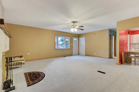 15 Kingman Ln, Hoffman Estates, IL 60169 photo 5