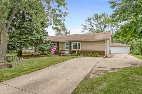 15 Kingman Ln, Hoffman Estates, IL 60169 photo 2