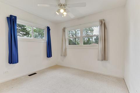 15 Kingman Ln, Hoffman Estates, IL 60169 photo 13