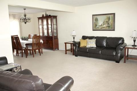 1141 Grenada Dr, Aurora, IL 60506 photo 9