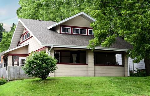 820 E 2nd St, Dixon, IL 61021 photo 1
