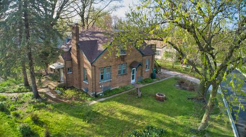 524 E 9th St, Lockport, IL 60441 photo 2