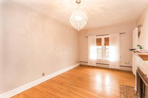 524 E 9th St, Lockport, IL 60441 photo 17