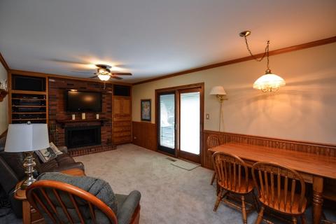 3202 S Cherry Ave, Mchenry, IL 60051 photo 5