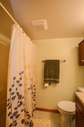3202 S Cherry Ave, Mchenry, IL 60051 photo 24
