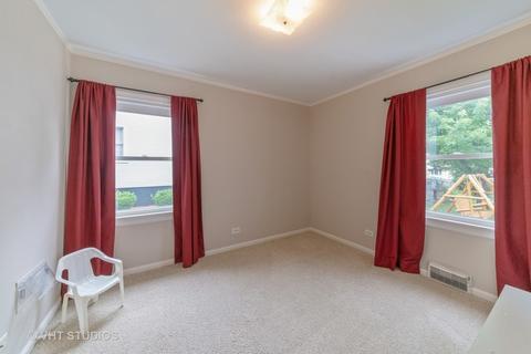 384 S Wolf Rd, Des Plaines, IL 60016 photo 7